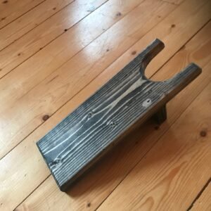 Elegant Pine Wood Shoe Remover