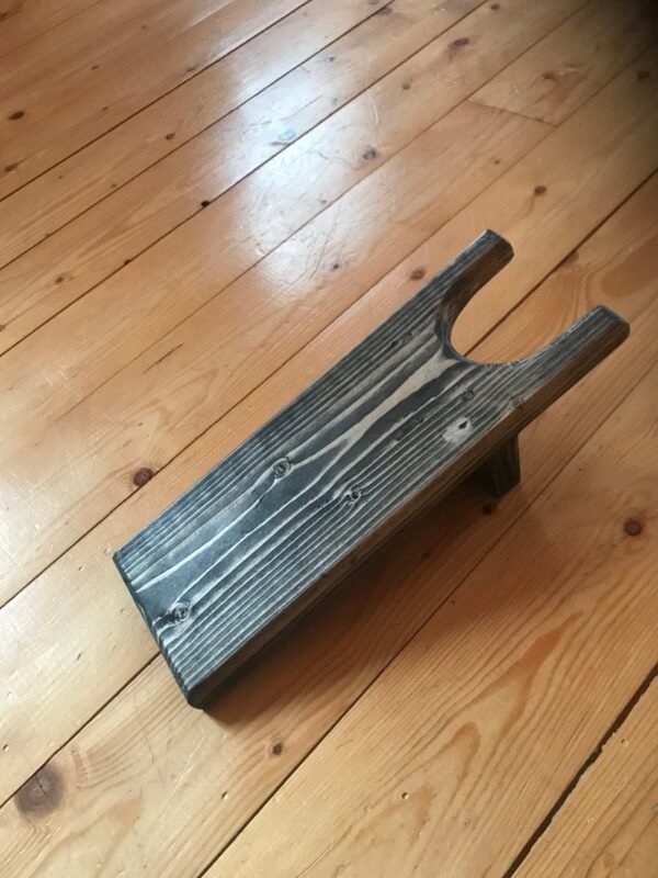 Elegant Pine Wood Shoe Remover